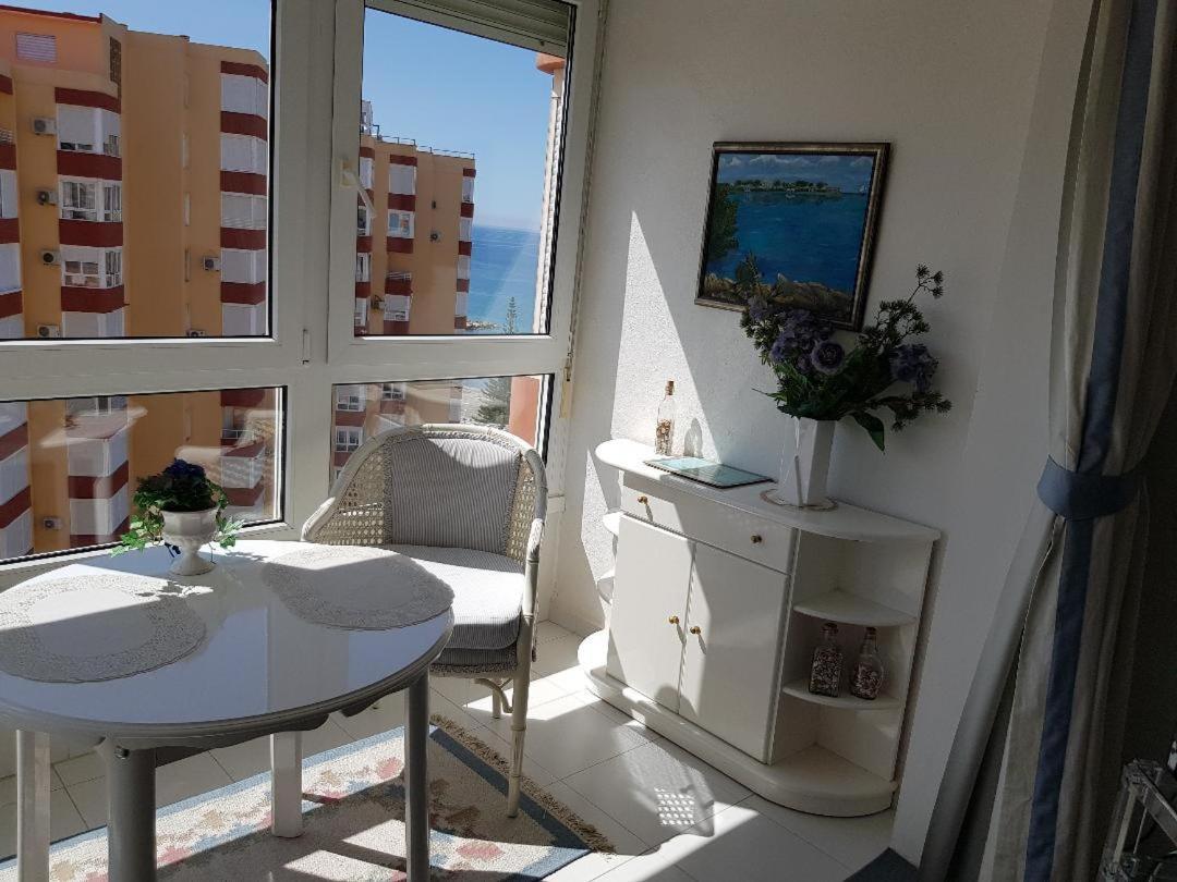 Luxury Studio Apartment 2 Night Minimum Stay Until June 31St!! ตอร์ร็อกซ์ ภายนอก รูปภาพ