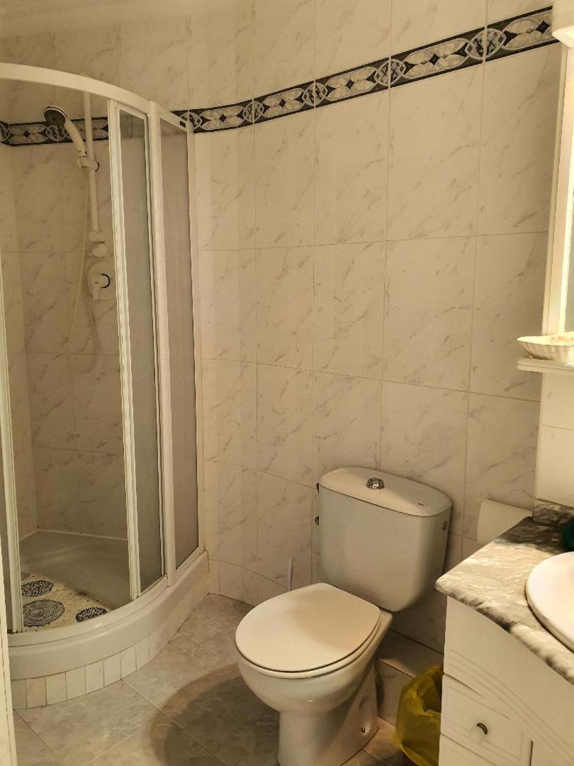 Luxury Studio Apartment 2 Night Minimum Stay Until June 31St!! ตอร์ร็อกซ์ ภายนอก รูปภาพ